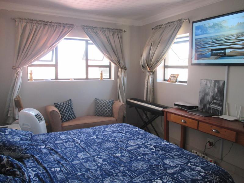 3 Bedroom Property for Sale in Dana Bay Western Cape